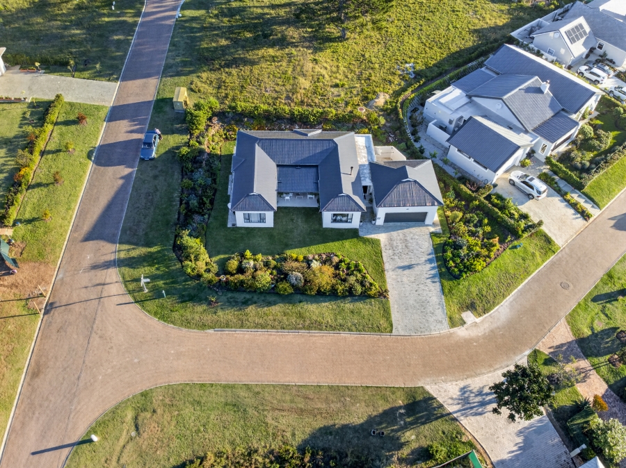 3 Bedroom Property for Sale in Baron View Western Cape